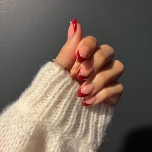 Press on nails